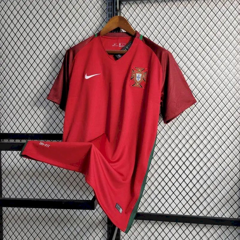 Retro Portugal 2016/17 Home Jersey
