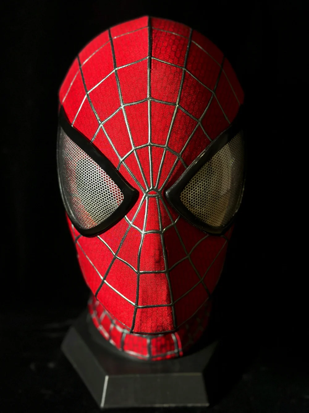 V4 Mask with Faceshell - Image 2
