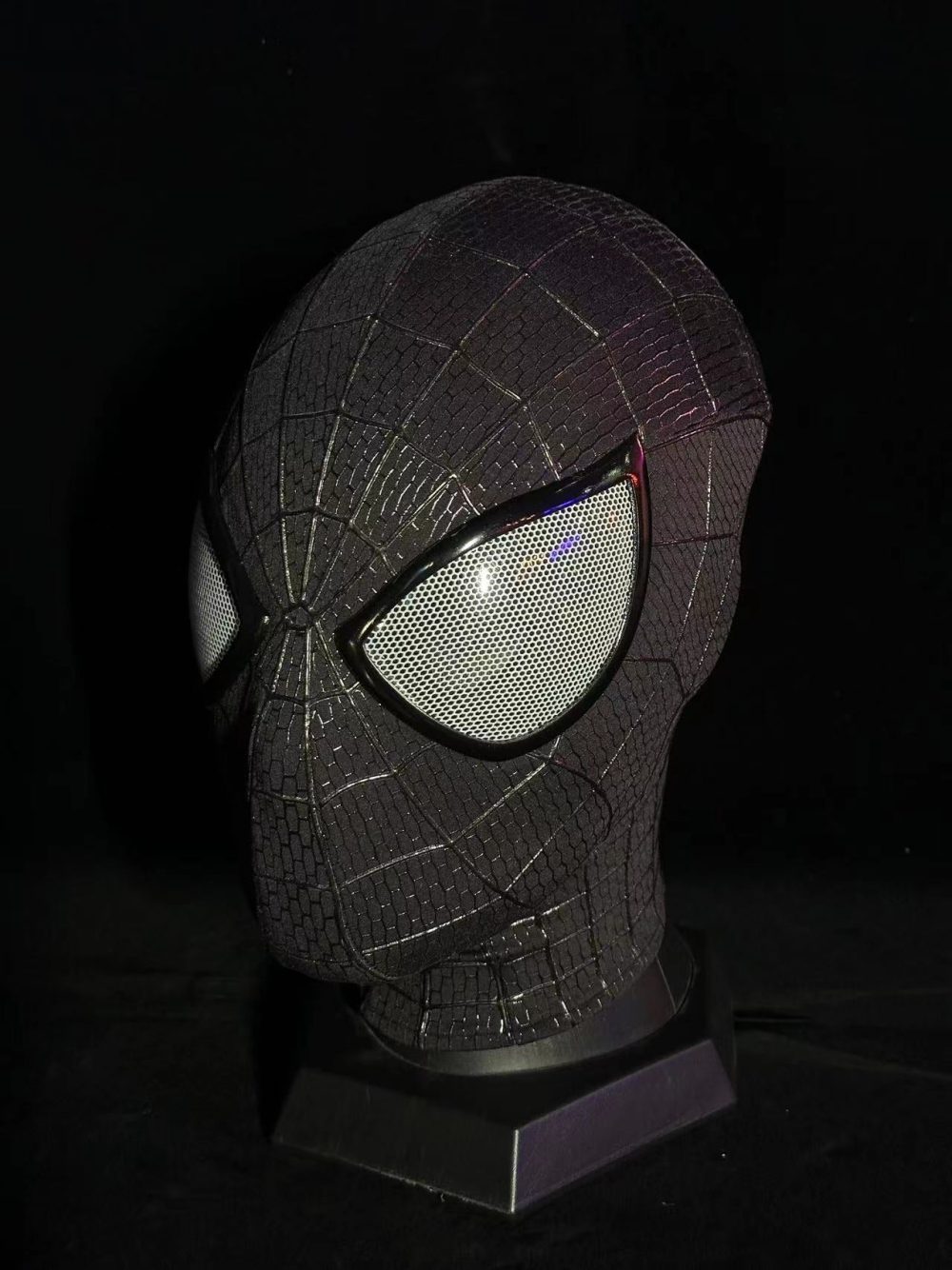V4 Black Mask with Faceshell - Image 4