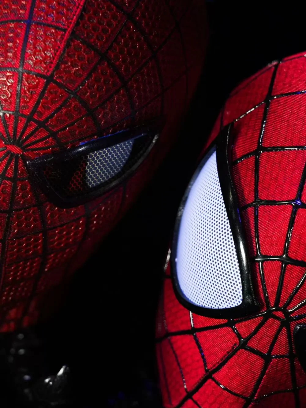 Raised Web V1 Mini Mask +Raised Web V2 Mini Mask - Image 4