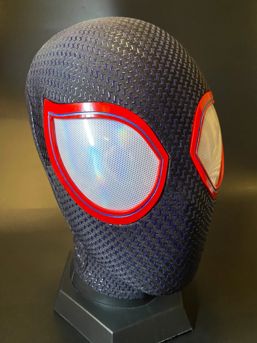 V1 Black-Red Mask With Face Shell (Small Lenses) - Image 3